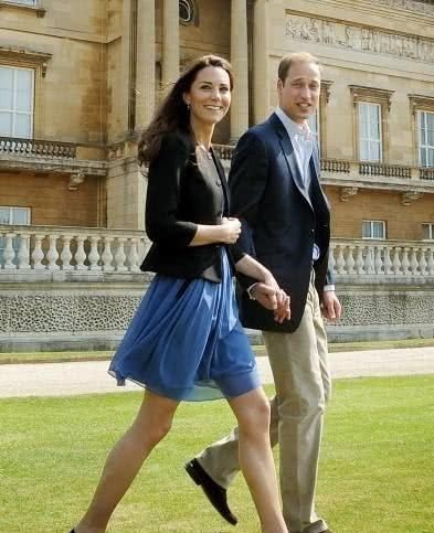 凯特年轻时也疯狂过，穿着性感与威廉宿醉，堪称“百变王妃”！