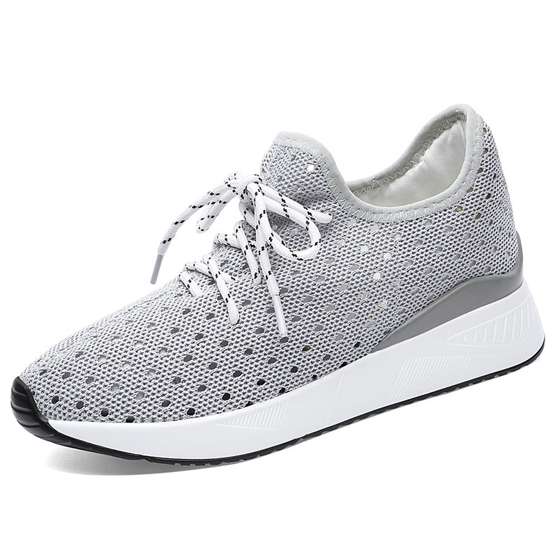 不骗你，下面这几款女鞋超级美还时尚，不闷巨舒适，穿上清新优雅