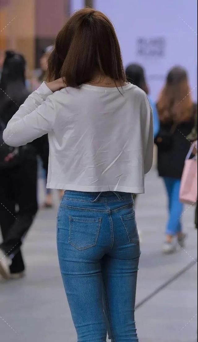 辣妈■辣妈真的很会穿,只有才华横溢的设计师,才能够实现她们的idea