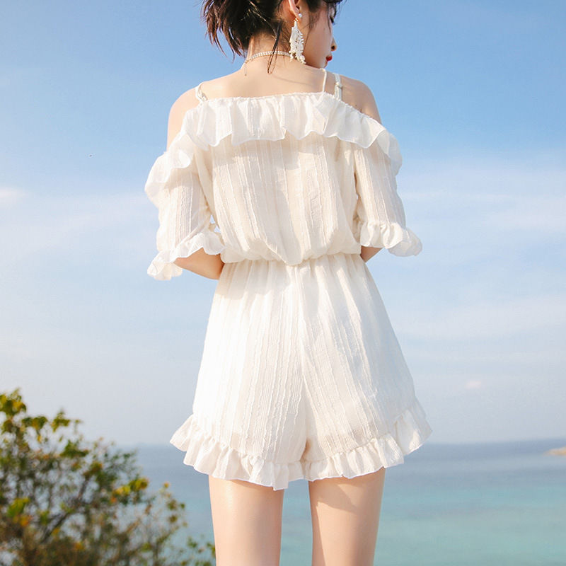 三伏天海边纳凉，比基尼+丁字裤，时尚清凉，秀出翘臀，美得爆哦