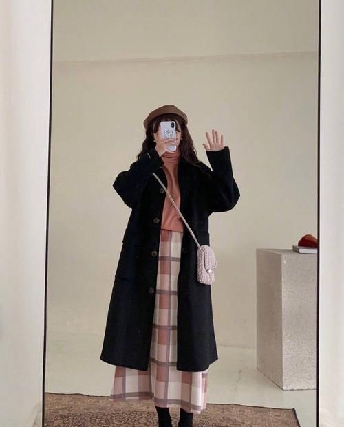 #大衣#黑色大衣怎么穿才出彩?9种内搭方案让你变成街上最亮的仔!