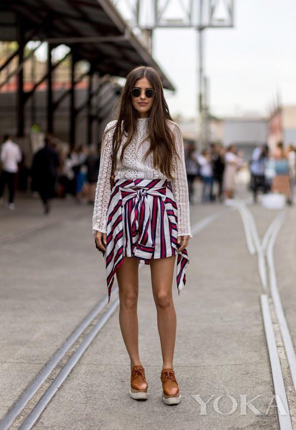 小个子女生条纹装让你显高显瘦 原来全是优点！