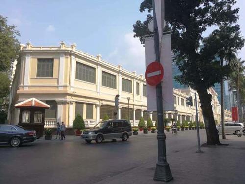 此国禁止中国人进入，还对中国游客拳打脚踢，如今也要凉凉了！