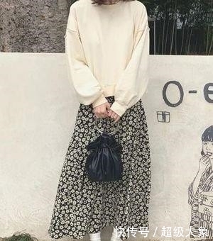  『碎花』碎花裙太老气？选对颜色、穿对款，秒变优雅小仙女
