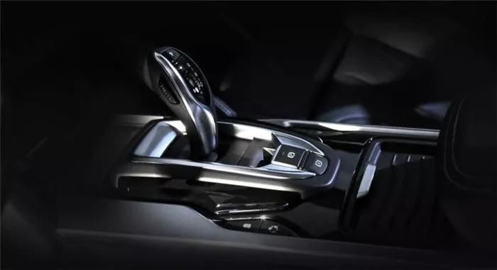 华晨中华V7:如何用国粹打造时尚名片?