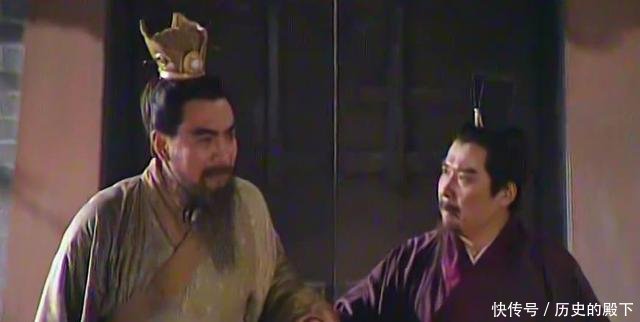 曹操和刘备,宦官之后和皇室宗亲的较量,成败背