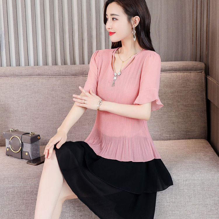 我的天啊!47岁的老婆真敢穿，时尚连衣裙，款款显瘦显嫩美