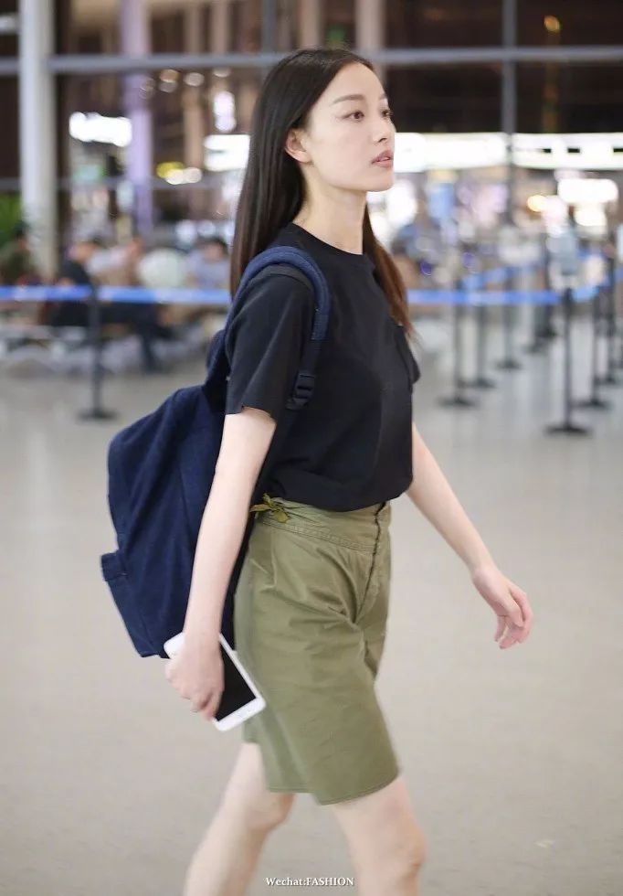 明星 | 孟美岐机场大玩“下半身失踪” 韩雪太会穿献上我的膝盖