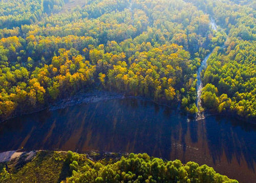 黑龙江最出名的3座山，其中一座是著名的火山，后一个名字很熟悉