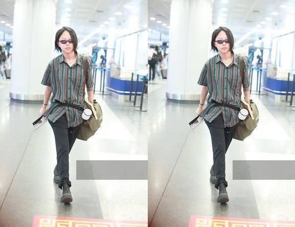 有种时尚叫窦靖童，标配小茶缸配道德经，网友：王菲的影响太大了