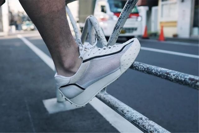  「主理人」提问：一双具有「质感」的球鞋是什么样子的？