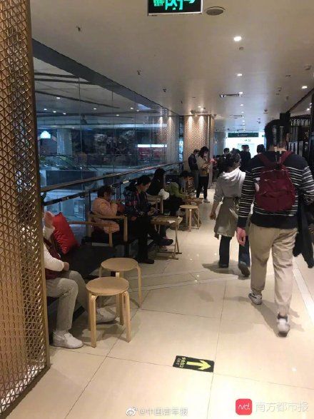  疫情：21个0！但疫情没结束，让人紧张的画面来了