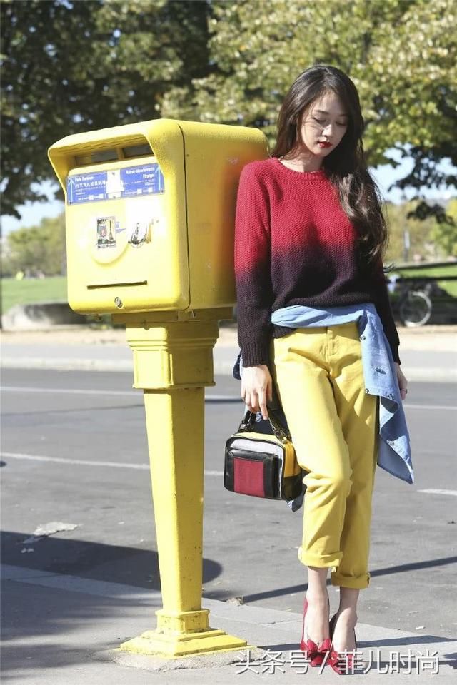 陈乔恩的腿到底有多细？这么窄的短靴也穿不满，网友：太羡慕了！