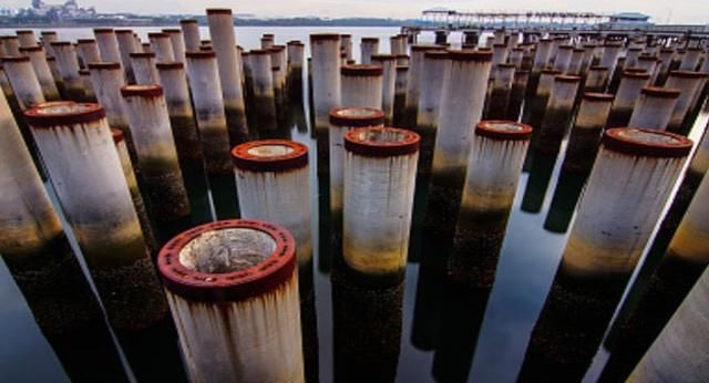 中国再接百亿工程，500吨巨物打入海底120米！美日搞不定直接退出