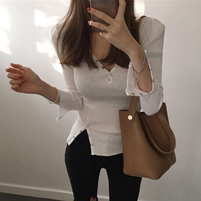 女人再穷也要保持气质，穿这些迷人紧身T恤，显身材贼迷人