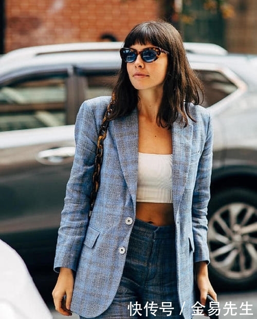  『女人』女人到了四十，要少穿这4种“老龄”色，多穿另外4色才真显高级