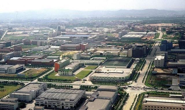 福建最低调的县城，人均GDP高达12万，隔壁有机场届无法相比
