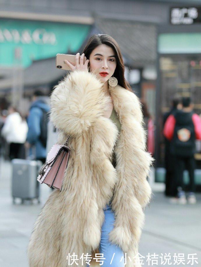  【完美】大气的皮草外套，完美显示出了时尚的魅力