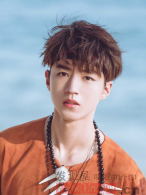 时尚男生发带发型 绝对是理想男友最佳发型