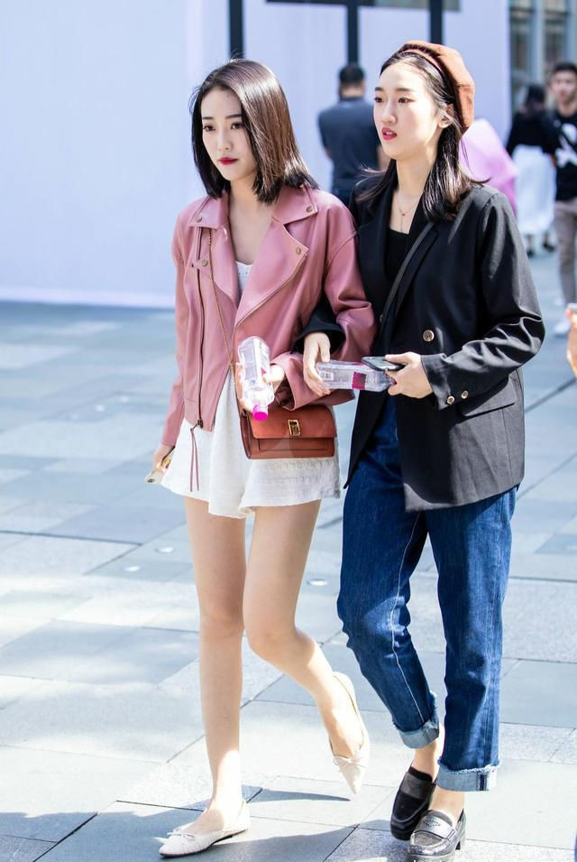 美女|美女穿黑色的针织裙简洁大方, 特别好看