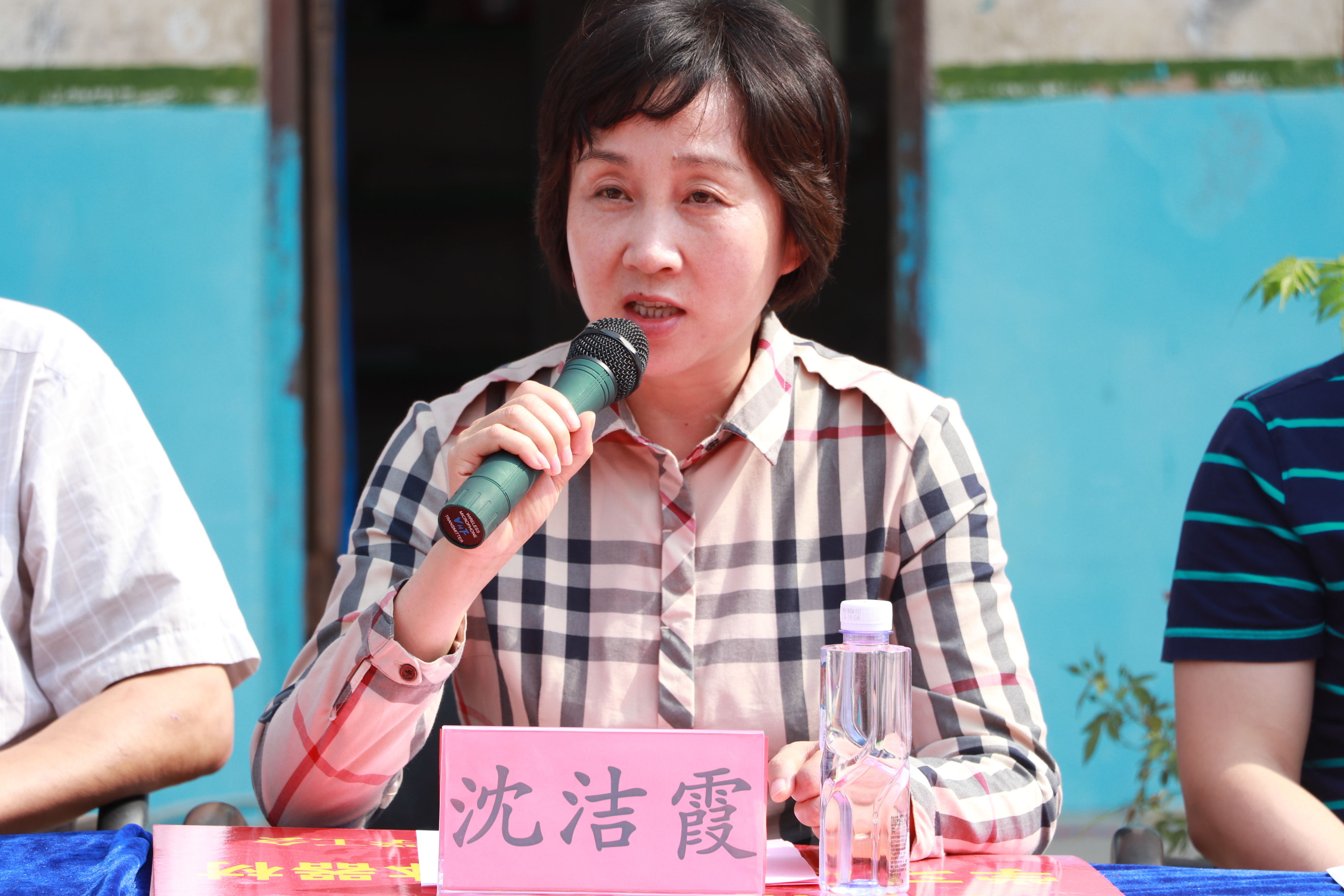 河南大学工会沈洁霞一行莅临通许县竖岗镇前付