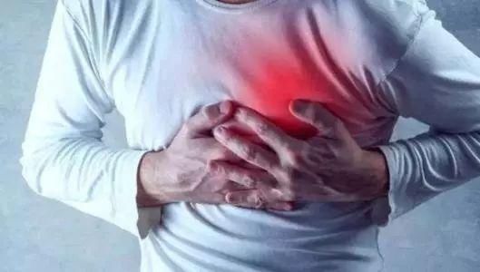 快转给爸妈!三伏天，不要轻信这条朋友圈传言!