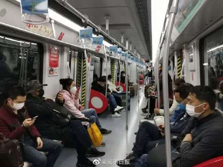  严禁■首日直击：昆明全面恢复交通运输秩序