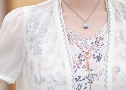 “妈妈装”又出新款了，巨适合五六十岁妈妈，穿上想不美都难