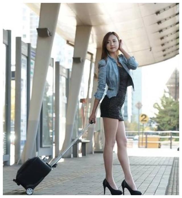 时尚穿搭：好看又倍显气质的高跟鞋，轻松让女人们更显高挑与性感