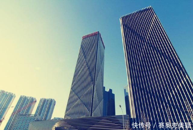  华东地区：中国十大城市群，珠三角第2，中原第4，成渝第6，山东半岛第9