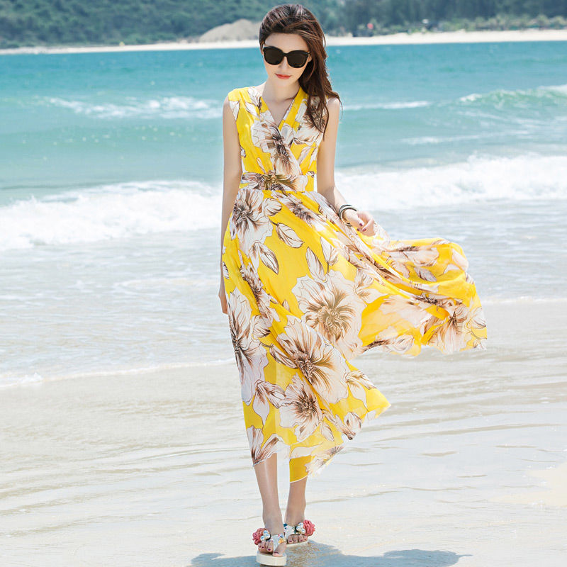 让中年妈妈美翻天的印花连衣裙，优雅大气的上身效果，可爱又撩人