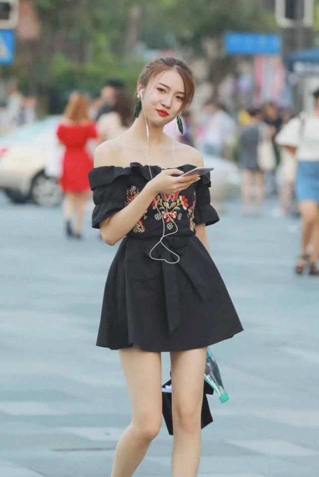  颜值|街拍气质美女小姐姐,大长腿 高颜值 这谁顶得住呀