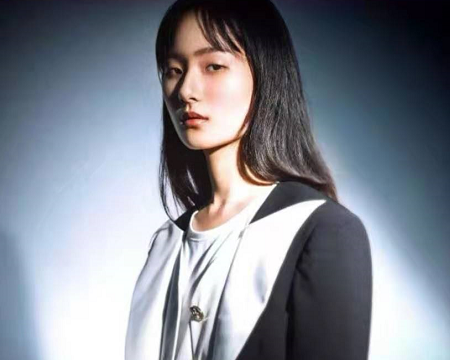 『伯克利』伯克利开办演唱会，《明日之子》冠军张钰琪站C位，王源不在名单