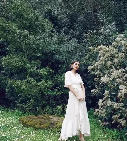 早秋裙子这么穿最时髦!!!