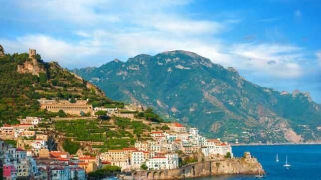 世界上唯一没有汽车的城市,美的不像话!