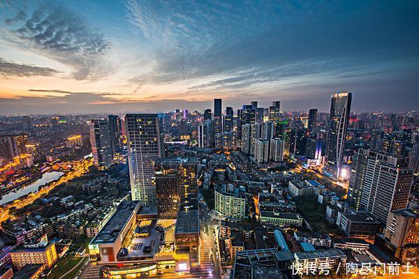  「对手」武汉和成都，齐头并进的双兄弟，中西部省会中的两对手