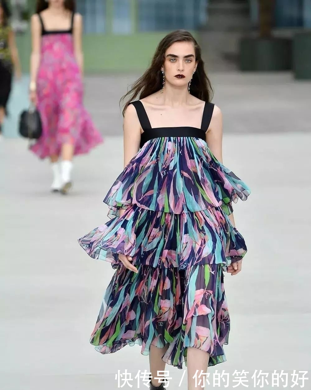 「旅程」搭乘 CHANEL 巴黎皇宫火车,开启通往新时代的旅程