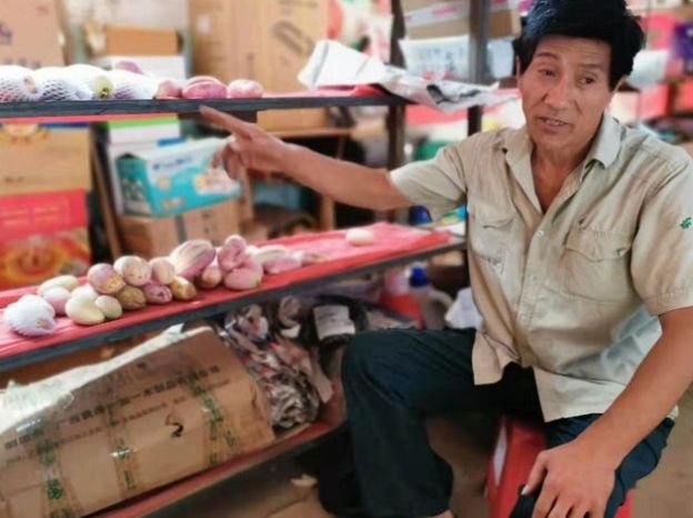  野果|农民大爷从山上挖回10苗野藤，5年繁殖400株，年赚10万元