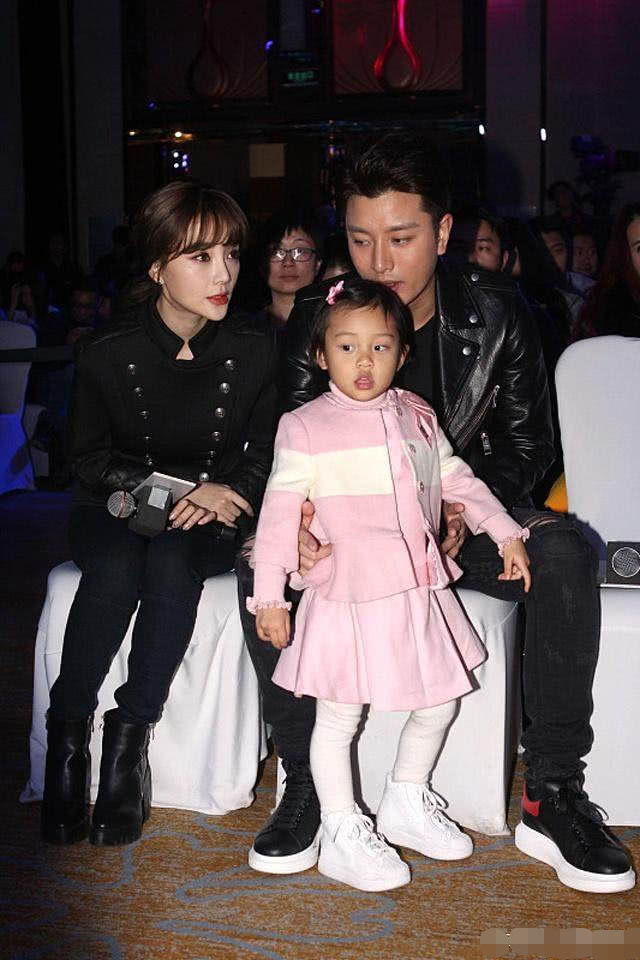 贾乃亮发微博公开，说：都怪我，给人家鞠个躬道个歉不就没事了