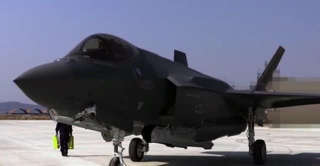 同样是F-军事-京燕头条