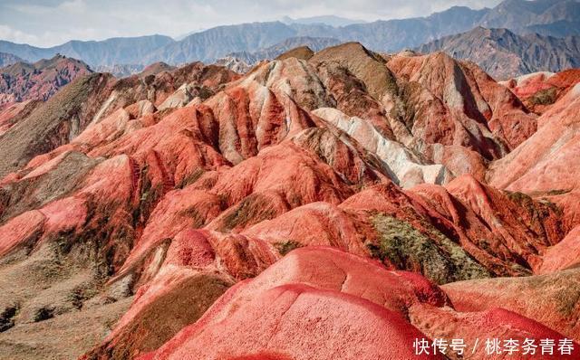 全世界5大景观，其中一景点位于中国贵州，被称为“鬼斧神工”