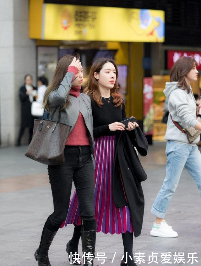 『希望』街拍穿搭:我只希望这个世界可以很小,小到我一转身便可看见你!