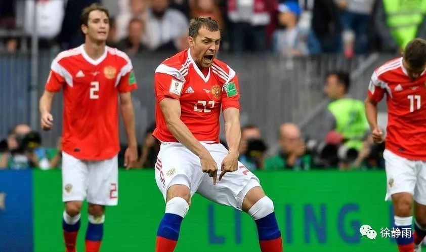 世界杯揭幕战俄罗斯5比0沙特,这个战斗民族有