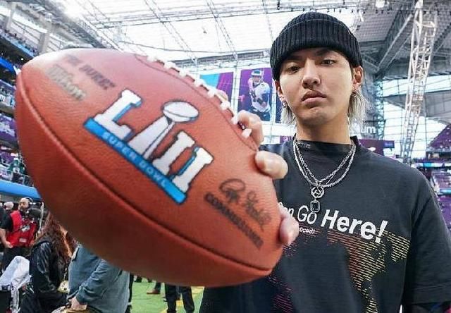 华人不凡吴亦凡，面对网络暴力，他的回应啪啪打脸恶意中伤者！