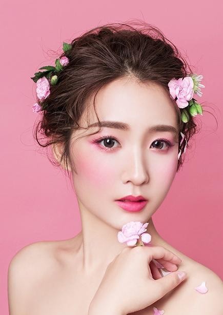  喜欢■你是喜欢化妆的女人还是素颜的女人？