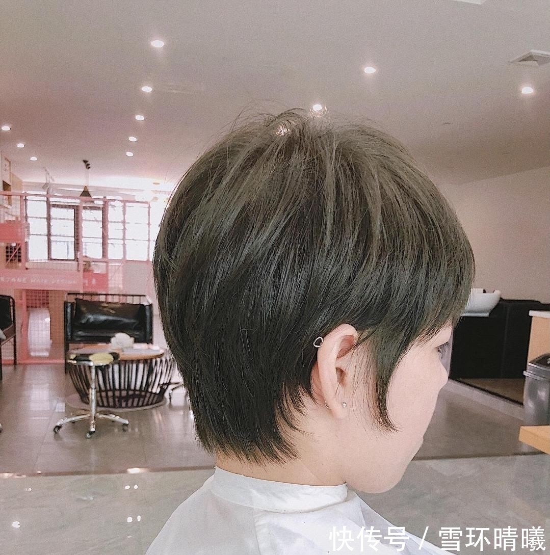 喜欢:越剪越流行发型21款,瘦脸时尚美美哒,喜欢吗