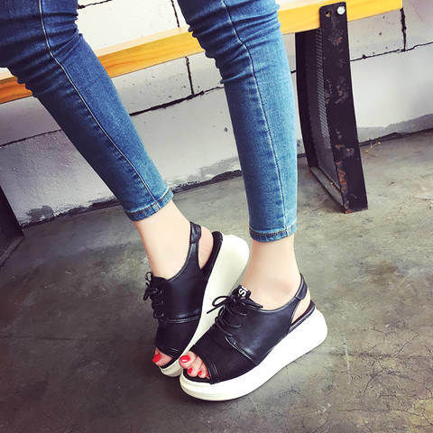 凉鞋要这样穿，舒适又不磨脚又百搭