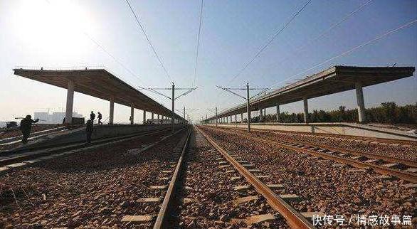 广东最“败家”的县城，自建火车站飞机场，如今机场却用来放牛