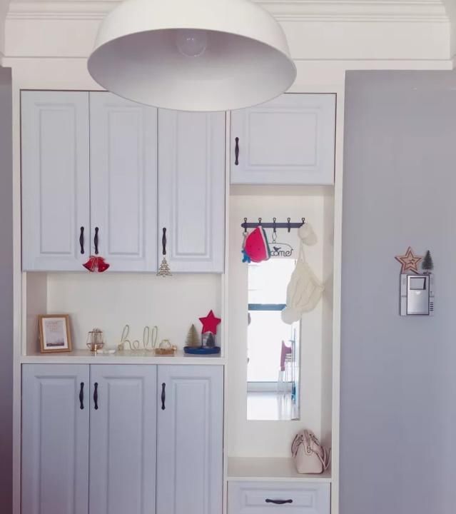 『实用』老婆坚持在沙发背后“打矮柜”, 挤出小书房! 聪明极了, 晒晒全屋