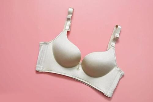 超过20岁,这3种内衣不能穿,再美也别买!